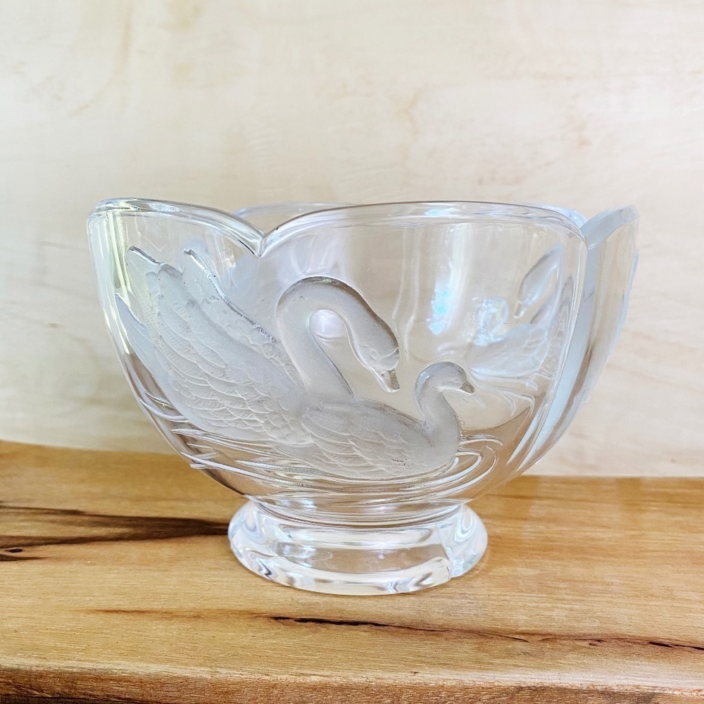 Teleflora Gifts‎ 24% Lead Crystal Swans Bowl Swan Glass Made in France